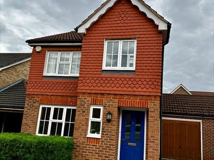 3 Bed Detached House, Leonardslee Crescent, RG14