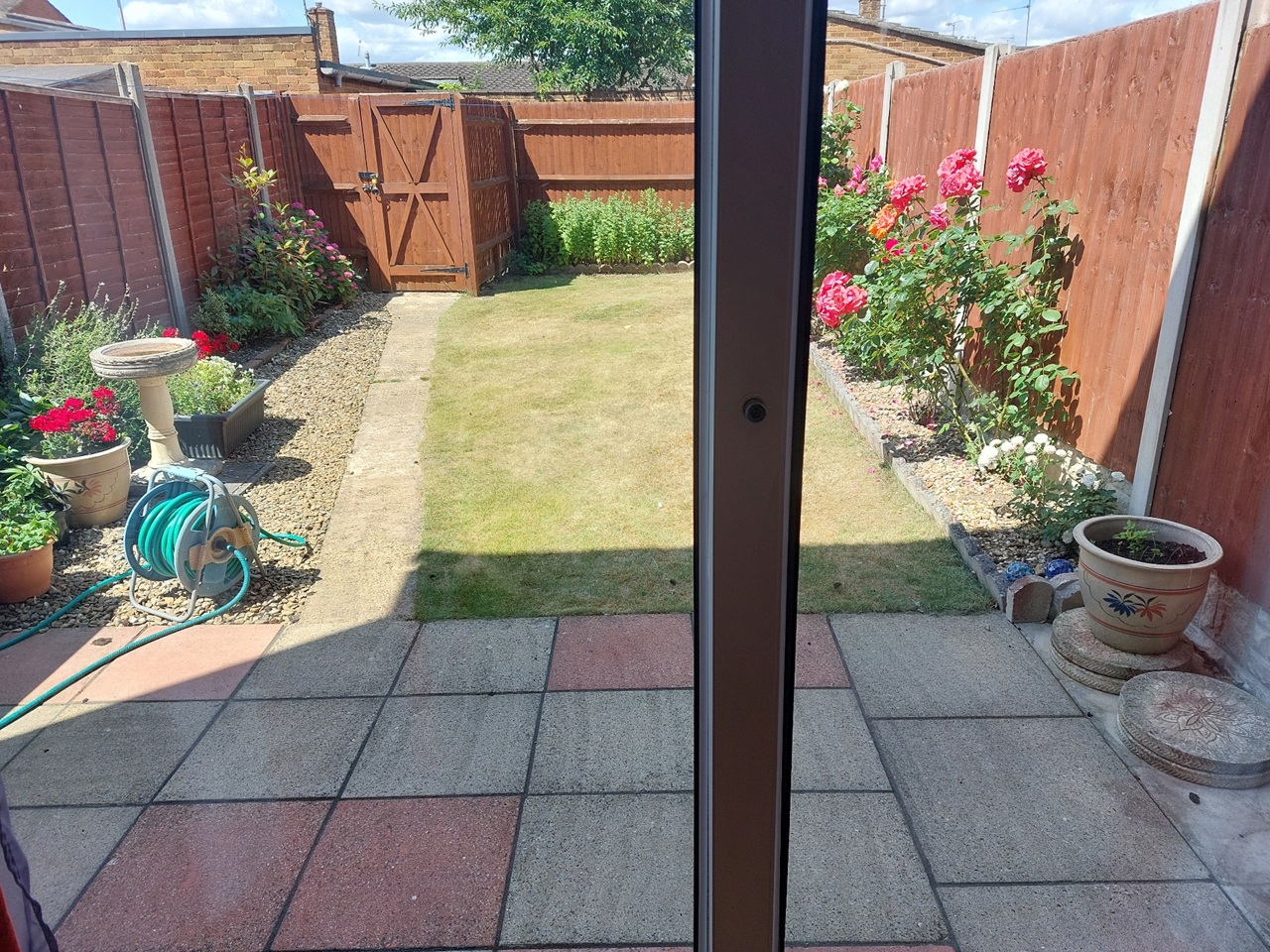 3 Bed Terraced House, Windrush Way, RG30