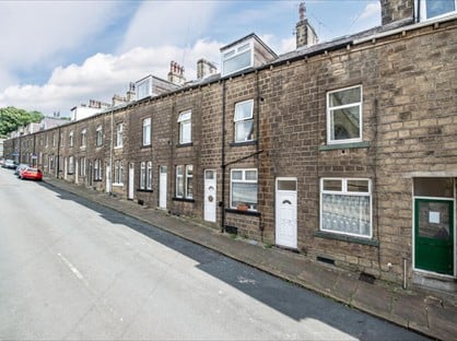 4 Bed Terraced House, Norman Street, BD16