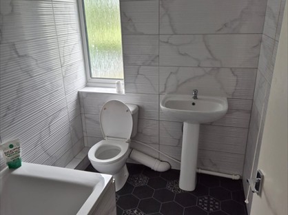 1 Bed Flat, Burnbridge Road, S41