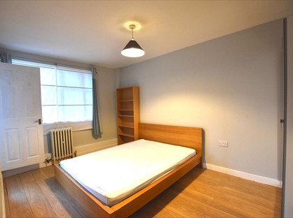 1 Bed Flat, Romney Court, W12