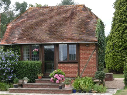 1 Bed Flat, Chalkhouse Green, RG4