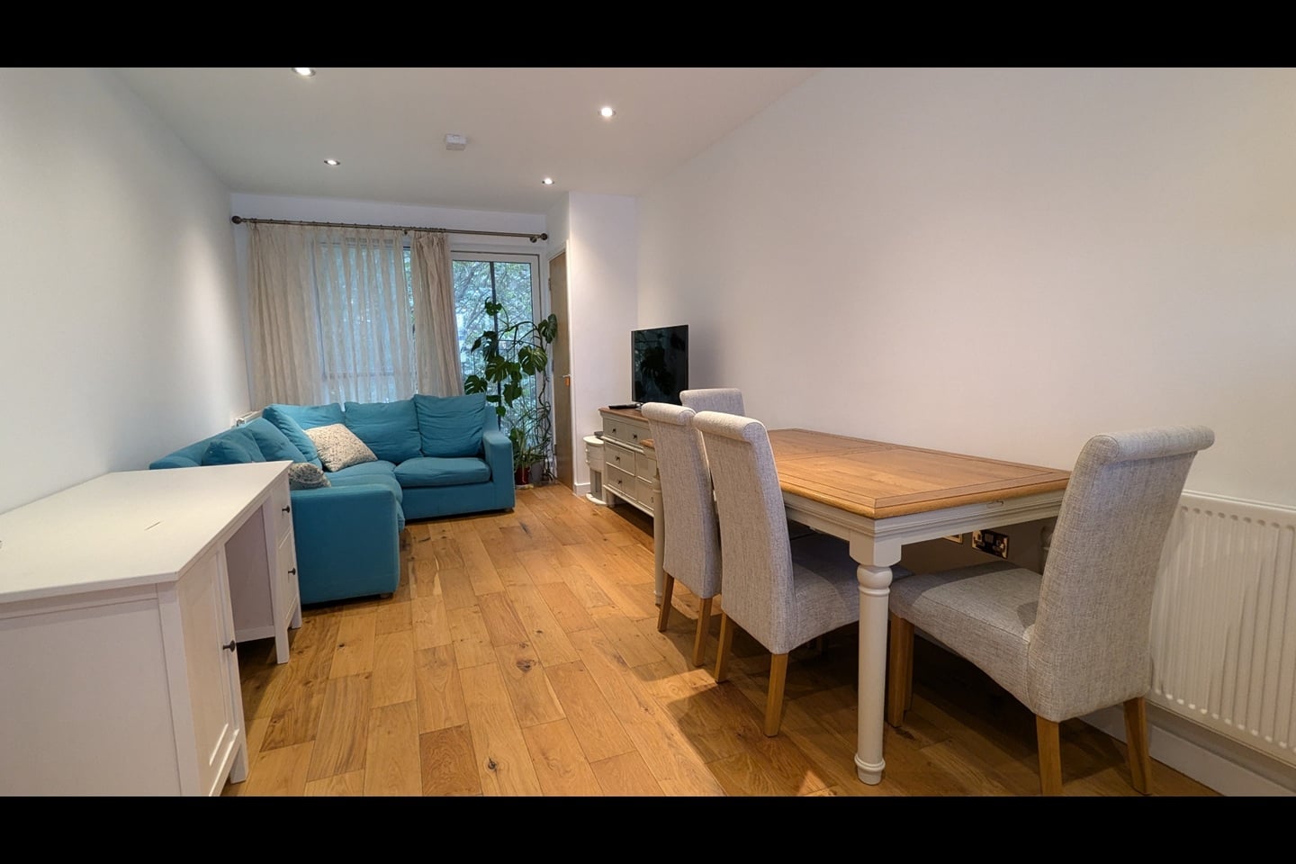 2 Bed Flat, Plender Street, NW1 photo 3