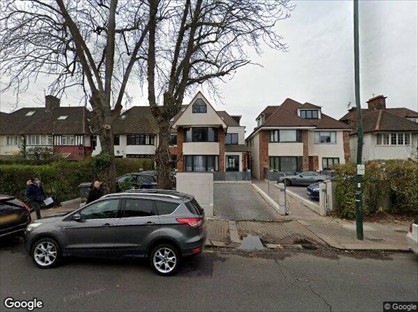 Studio Flat, London, NW11