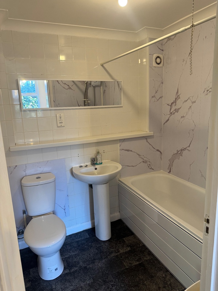 Additional image 10 of 2 Bed Flat, Wilson Road, RG30, N1 7GU