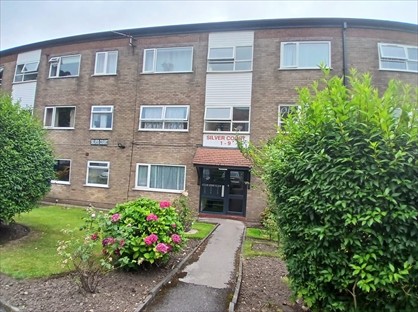 1 Bed Flat, Silver Court, M45