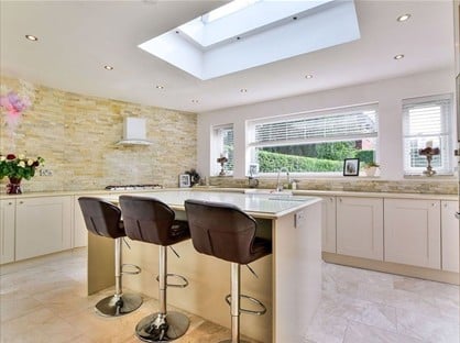 4 Bed Semi-Detached House, Oakfield Road, SK9