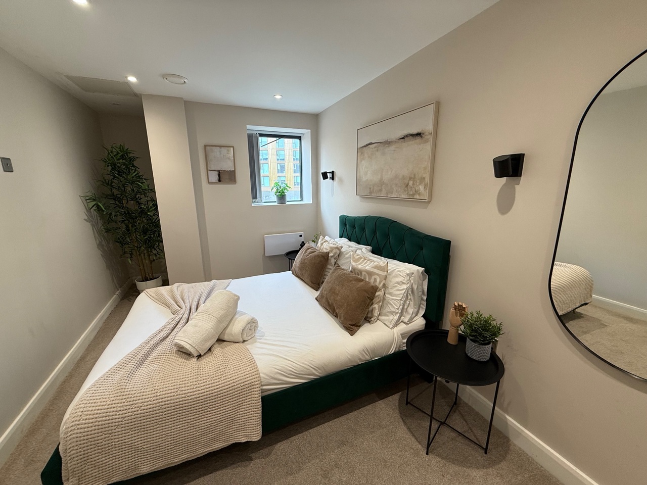 1 Bed Flat, North Street, LS2 photo 2