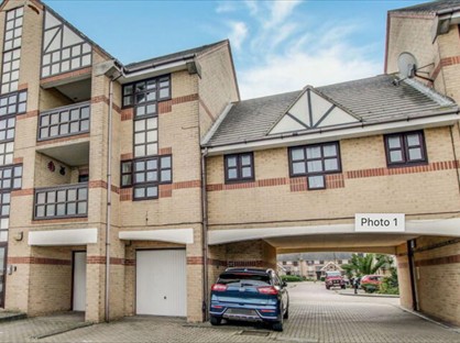 3 Bed Flat, Marys Place, BN43