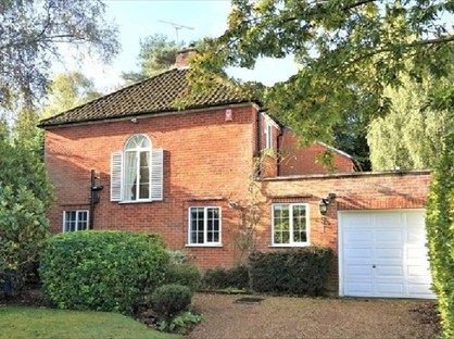 4 Bed Detached House, Woodlands Close, SL5