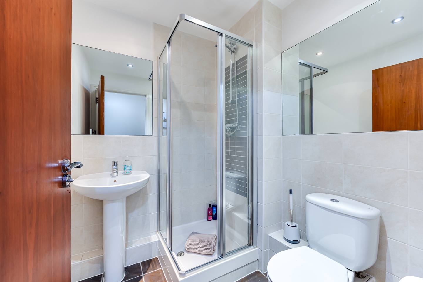 Additional image 10 of 2 Bed Flat, The Millhouse, DE1, N1 7GU