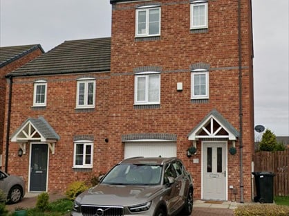 3 Bed Semi-Detached House, Oval View, TS4