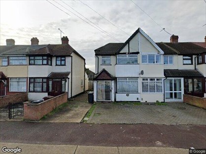 4 Bed Semi-Detached House, Second Avenue, RM10