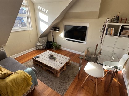 2 Bed Flat, Weston Park, N8