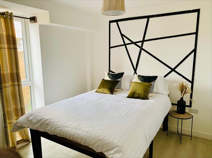 Room in a Shared Flat, Robertson House, M12