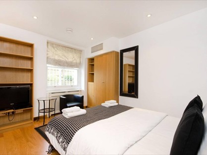 Studio Flat, Cartwright Gardens, WC1H