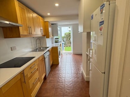 4 Bed Terraced House, London, NW11