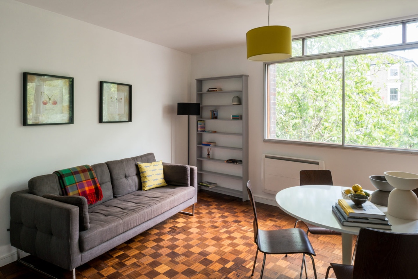 1 Bed Flat, Romney Court, NW3 photo 2