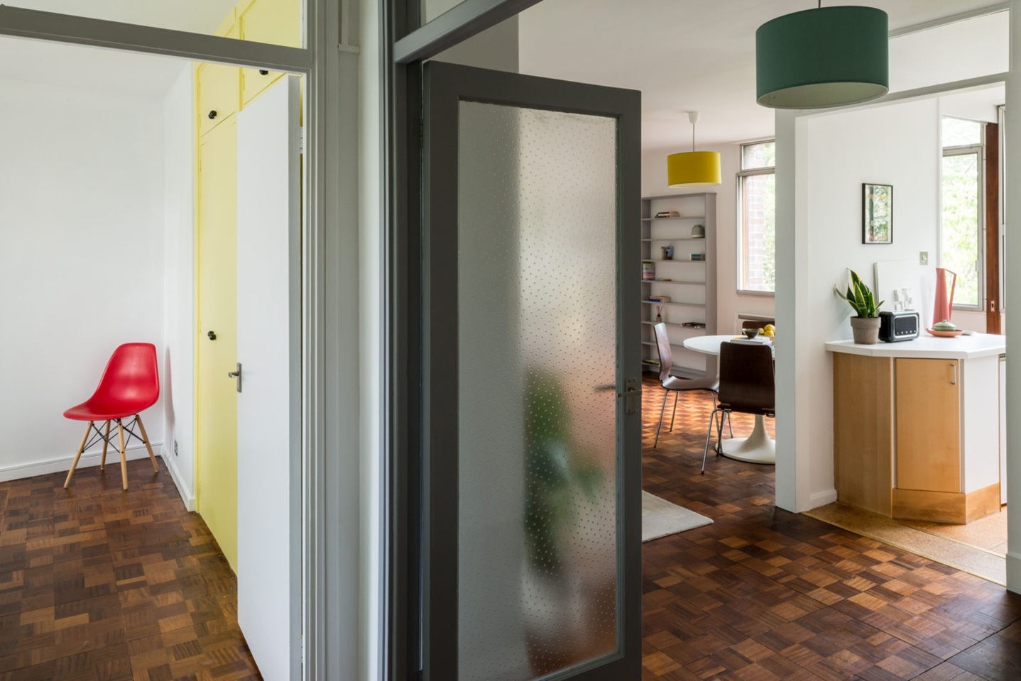 1 Bed Flat, Romney Court, NW3 photo 3