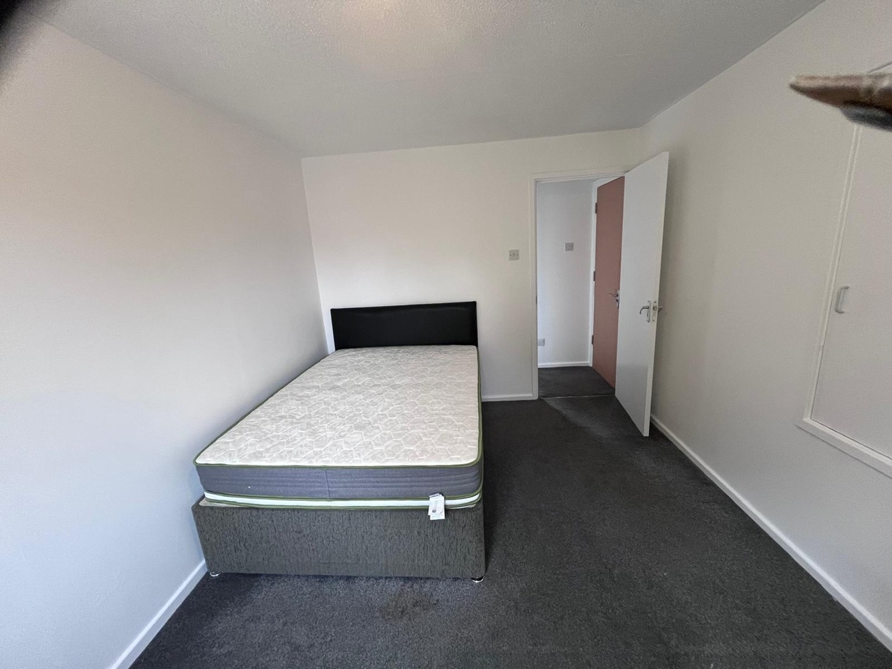 1 Bed Flat, Plantagenet Court, NG3