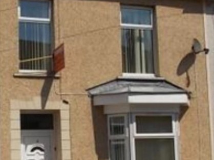3 Bed Terraced House, Great Westernterrace, SA15