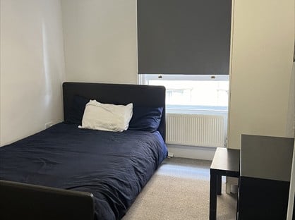 Room in a Shared House, Craven Street, WC2N