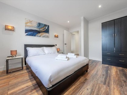 Studio Flat, High Street, NW10