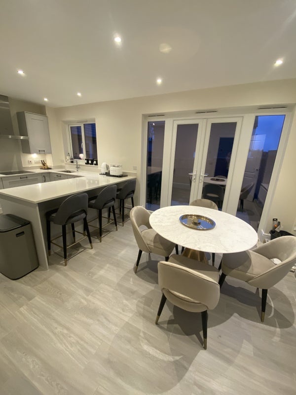 Northampton - Room in a Shared House, Rockingham Close, NN3 - To Rent ...