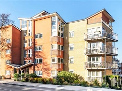 2 Bed Flat, Regatta House, TW11