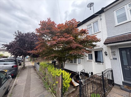 4 Bed Terraced House, Murchison Road, EN11