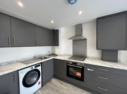 1 Bed Flat, Barge Drive, UB2