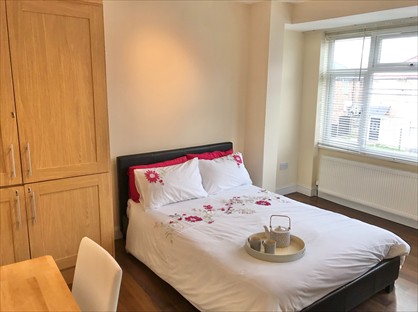 Studio Flat, Francis Road, HA1
