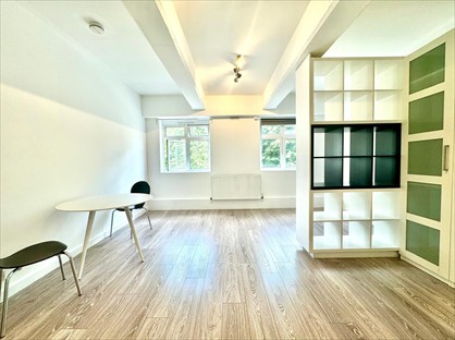 Studio Flat, Benwell Road, N7