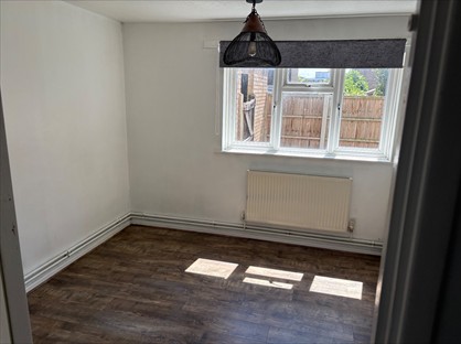 Room in a Shared Flat, Rochford Road, SS2