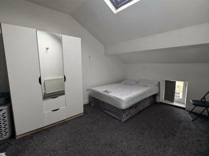 Room in a Shared House, Lord Street, HX1