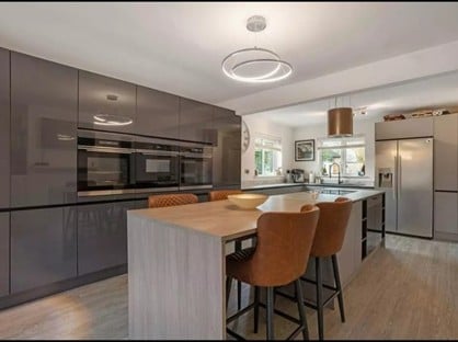 5 Bed Detached House, Willow Lane, NN7