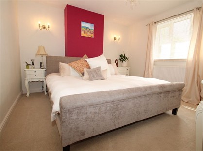 4 Bed Semi-Detached House, Roundhill Grove, BA2