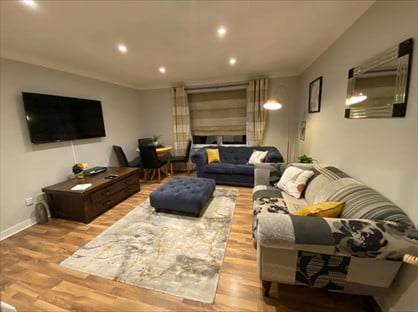 2 Bed Flat, Laighpark View, PA3