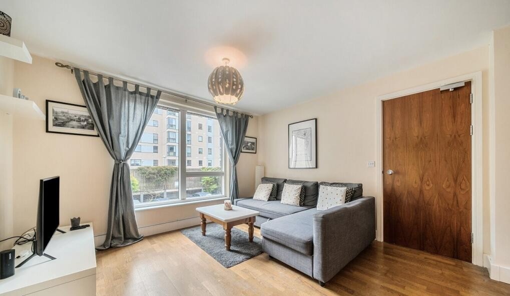 Additional image 7 of 2 Bed Flat, Falcon Drive, CF10, N1 7GU