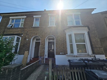 Studio Flat, Clarence Road, CR0