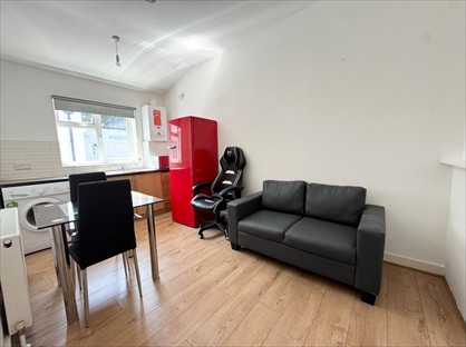 1 Bed Flat, Hendon Lane, N3