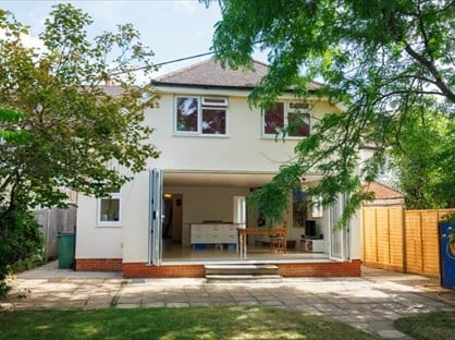 4 Bed Semi-Detached House, Nutwood Avenue, RH3