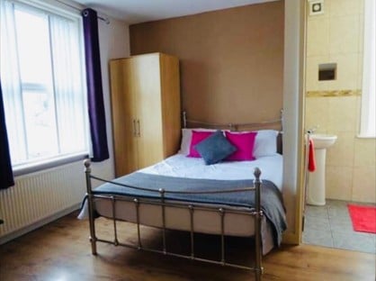 1 Bed End Terrace, Fenton Road, HD1