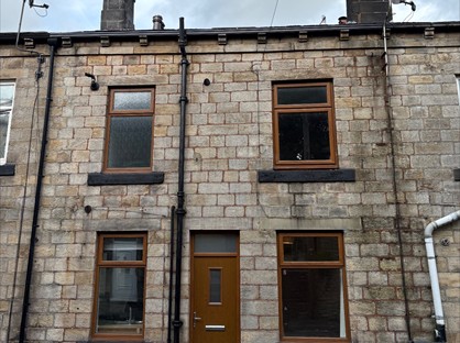 2 Bed Terraced House, Gladstone Street, OL14