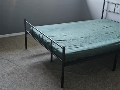 Room in a Shared House, Long Riding, SS14