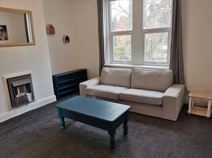 1 Bed Flat, Harehills Avenue, LS8
