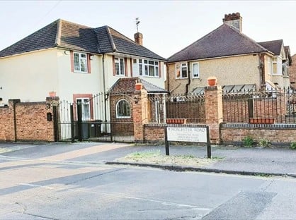5 Bed Detached House, Harrowden Road, MK42