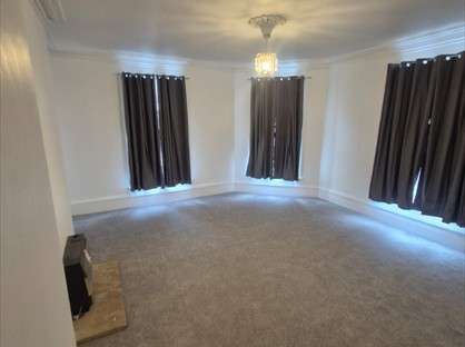 2 Bed Flat, Market Street, PE23