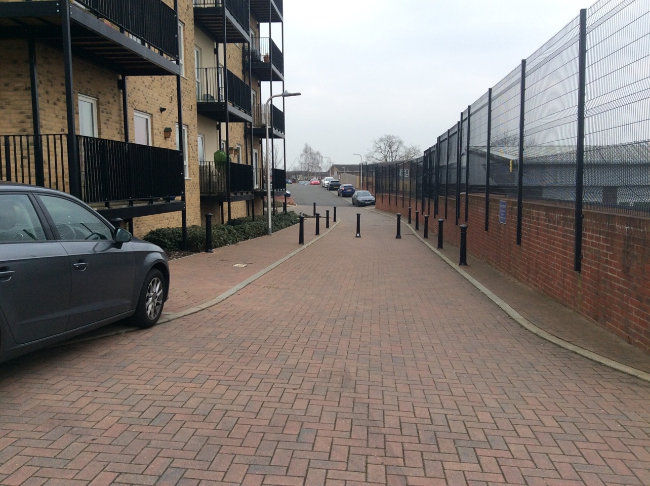 1 Bed Flat, Tay Road, RG30 photo 5