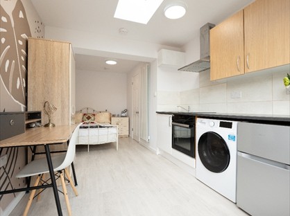 Studio Flat, Kings Hedges Road, CB4